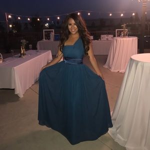 One Shoulder Blue Chiffon Gown Size 4 - Bridesmaid, Prom, Formal, Evening Gown